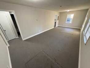 411 Courson St in Brunswick, GA - Building Photo - Building Photo