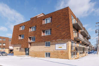 1915 Le Corbusier in Laval, QC - Building Photo - Building Photo