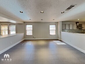 5455 San Patricio Dr in Grand Prairie, TX - Foto de edificio - Building Photo