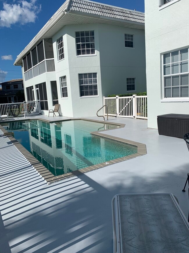 3907 San Rocco Dr, Unit 121 in Punta Gorda, FL - Foto de edificio - Building Photo