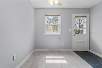 75 Saltonstall Pky, Unit A21 in East Haven, CT - Building Photo - Building Photo