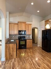 4694 N Maplestone Ave in Meridian, ID - Building Photo - Building Photo