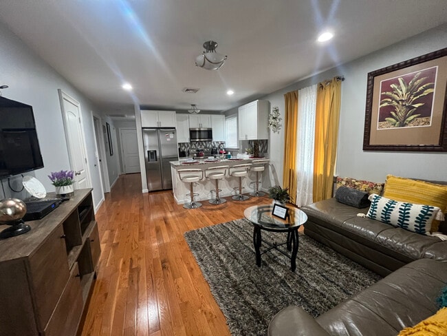 99 De Pasquale Ave