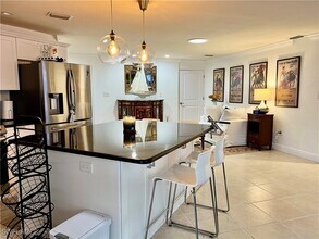 283 Cypress Way W in Naples, FL - Building Photo - Building Photo
