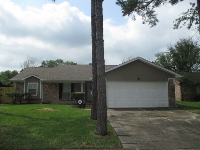 property at 3423 Abinger Ln