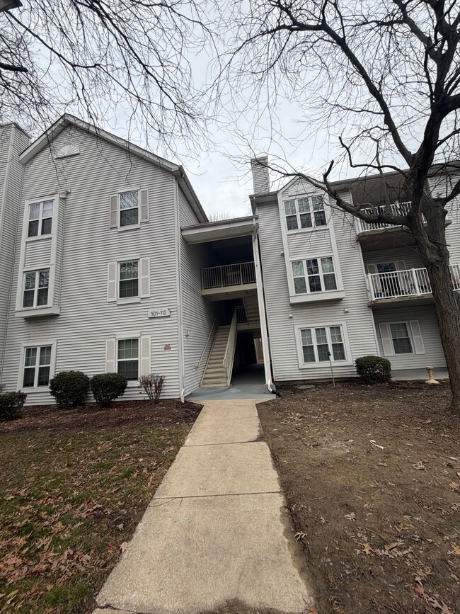 102 Stone Hurst Ct in New Castle, DE - Foto de edificio - Building Photo