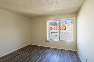 Irolostar Apartments in Los Angeles, CA - Building Photo - Building Photo