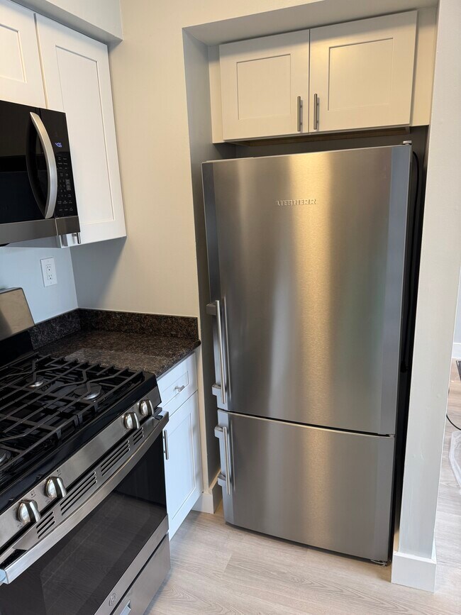 2606 Parrish St, Unit Apt B in Philadelphia, PA - Building Photo - Building Photo