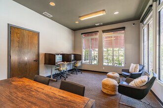 Riverset Apartments in Memphis, TN - Foto de edificio - Interior Photo