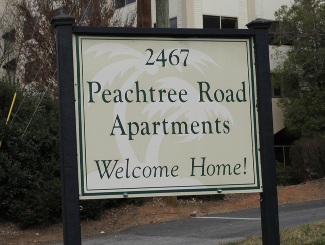 Peachtree Road Apartments in Atlanta, GA - Building Photo - Building Photo