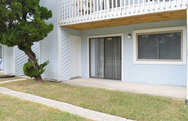 39 Roberts Rd, Unit #6 in Hampstead, NC - Building Photo - Building Photo