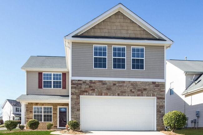 property at 3012 Clover Rd NW