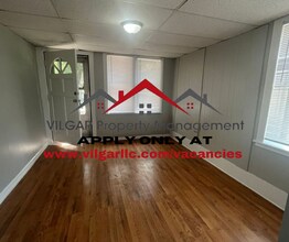 658 Connecticut St, Unit Bottom (Basement) in Gary, IN - Building Photo - Building Photo
