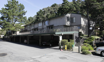 Crown Colony in Daly City, CA - Building Photo - Building Photo