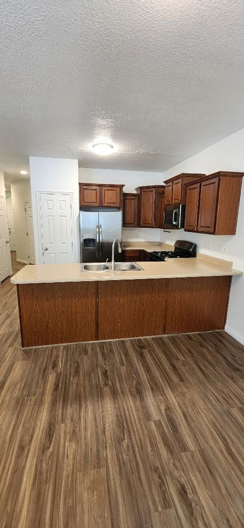 159 N in Pleasant Grove, UT - Building Photo - Building Photo