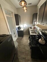 117 W 36th St, Unit 1 bedroom apartment in Savannah, GA - Foto de edificio - Building Photo