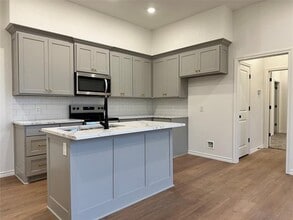 200 S Atwood St in Boyd, TX - Building Photo - Building Photo