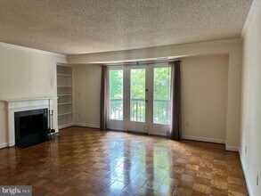 801 S Pitt St in Alexandria, VA - Building Photo - Building Photo