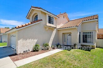 40272 Mimulus Way in Temecula, CA - Foto de edificio - Building Photo