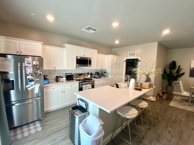 property at 6213 E Garland Ave