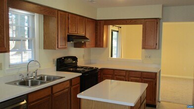1675 Ravens Pl in Charlottesville, VA - Building Photo - Building Photo