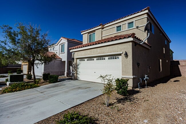 5327 Pied Piper St in Las Vegas, NV - Building Photo - Building Photo