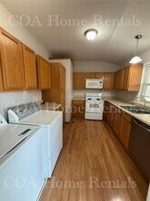 846 N Valleyview St in Wichita, KS - Building Photo - Building Photo