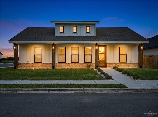 property at 28 N Pedaso del Sol St