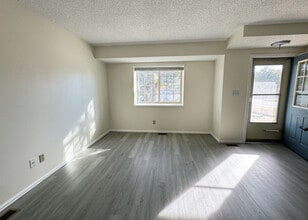 965 London Green Way in Colorado Springs, CO - Building Photo - Building Photo