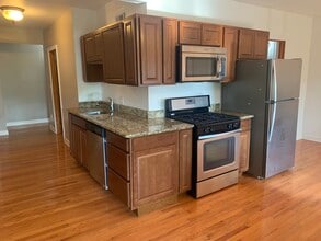 136 Front St, Unit 2 and 3 in Binghamton, NY - Building Photo - Building Photo