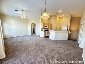 6570 Bucking Horse Ln in Henderson, NV - Building Photo - Building Photo