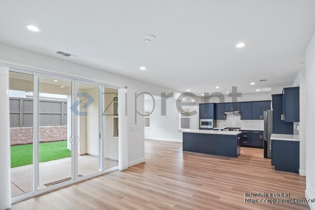 4203 Randa Wy in Tracy, CA - Building Photo - Building Photo