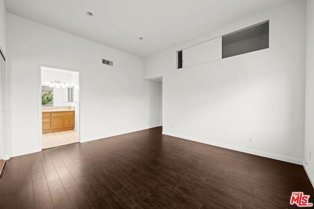 property at 2224 Penmar Ave