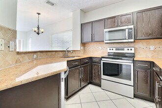 7309 Smithbrooke Dr in Greenacres, FL - Building Photo - Building Photo