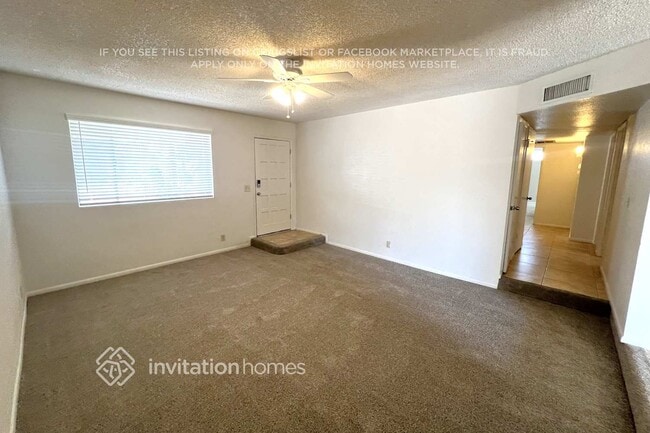 1129 E Hampton Cir in Mesa, AZ - Building Photo - Building Photo