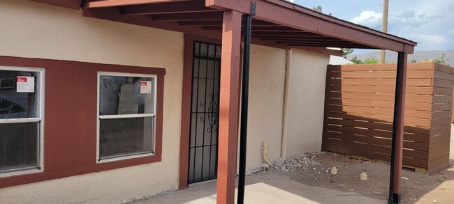 property at 1407 N New York Ave