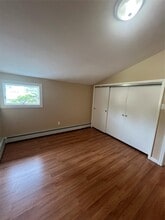 3 Van Buren St in Brentwood, NY - Building Photo - Building Photo