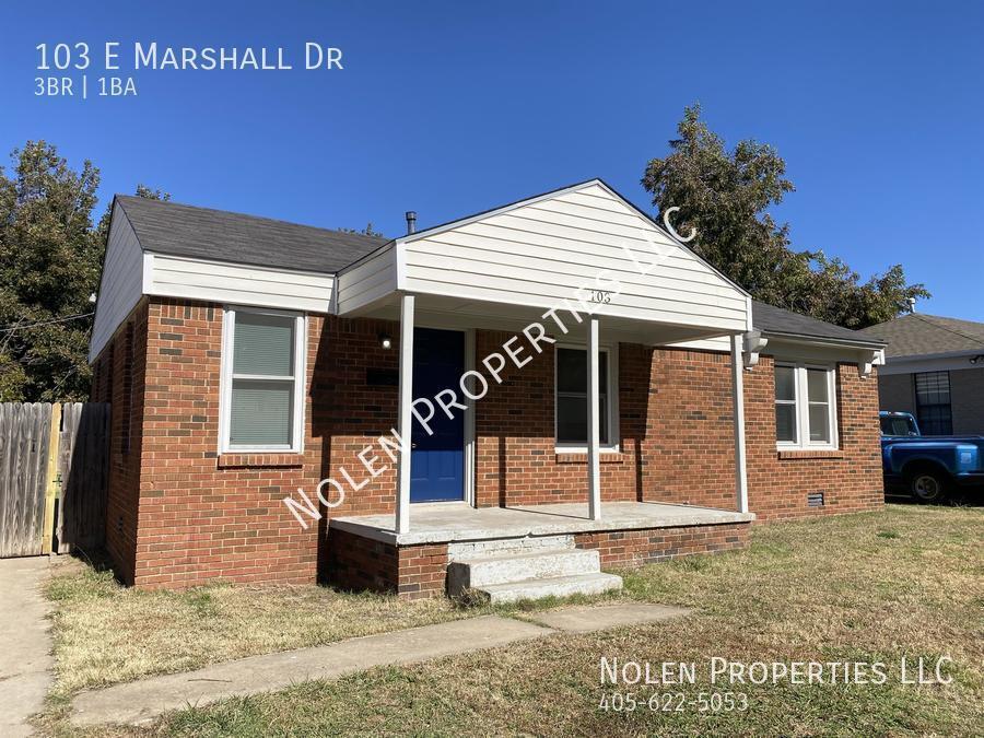 103 E Marshall Dr in Midwest City, OK - Building Photo