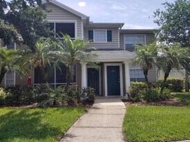 8932 Manor Loop, Unit 104 in Lakewood Ranch, FL - Building Photo