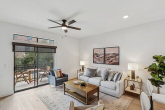 Instrata Upper Kirby in Houston, TX - Building Photo - Building Photo