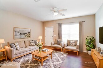 8424 Thornbush Ct in Jacksonville, FL - Foto de edificio - Building Photo