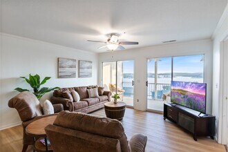 1407 Harbour Towne Dr in Lake Ozark, MO - Building Photo - Building Photo