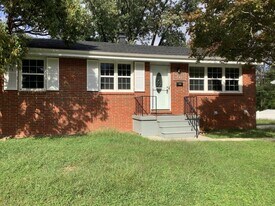 8902 Maplebrook Rd in Randallstown, MD - Building Photo