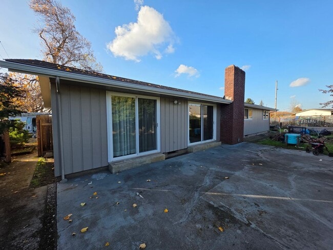 property at 5101 Royal Ave