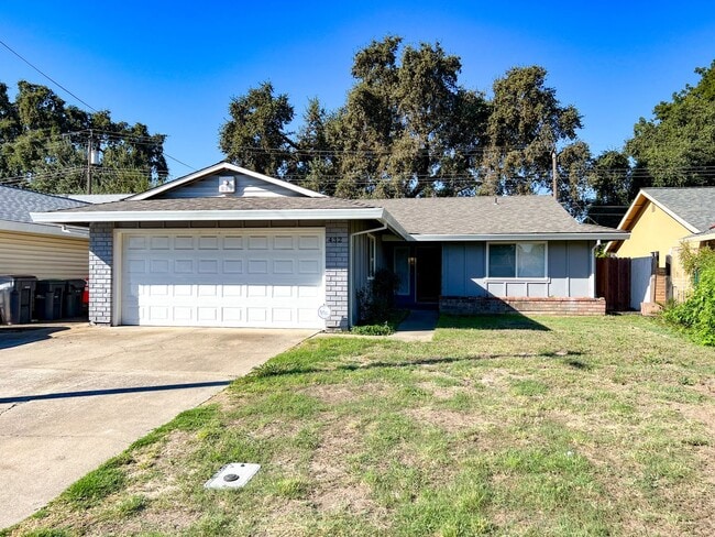property at 432 Holland Dr