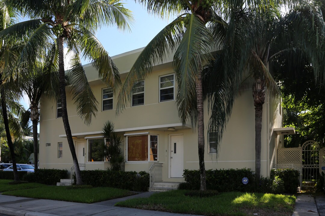 1700 S Olive Ave in West Palm Beach, FL - Foto de edificio