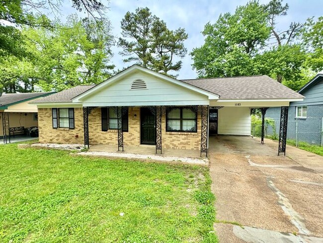 property at 3383 Seaforth Dr