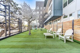 1111 Shepherd Dr in Houston, TX - Foto de edificio - Building Photo