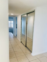 200 S Sykes Creek Pkwy in Merritt Island, FL - Foto de edificio - Building Photo