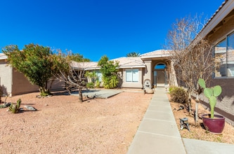 4016 E Forest Pleasant Pl in Cave Creek, AZ - Foto de edificio - Building Photo